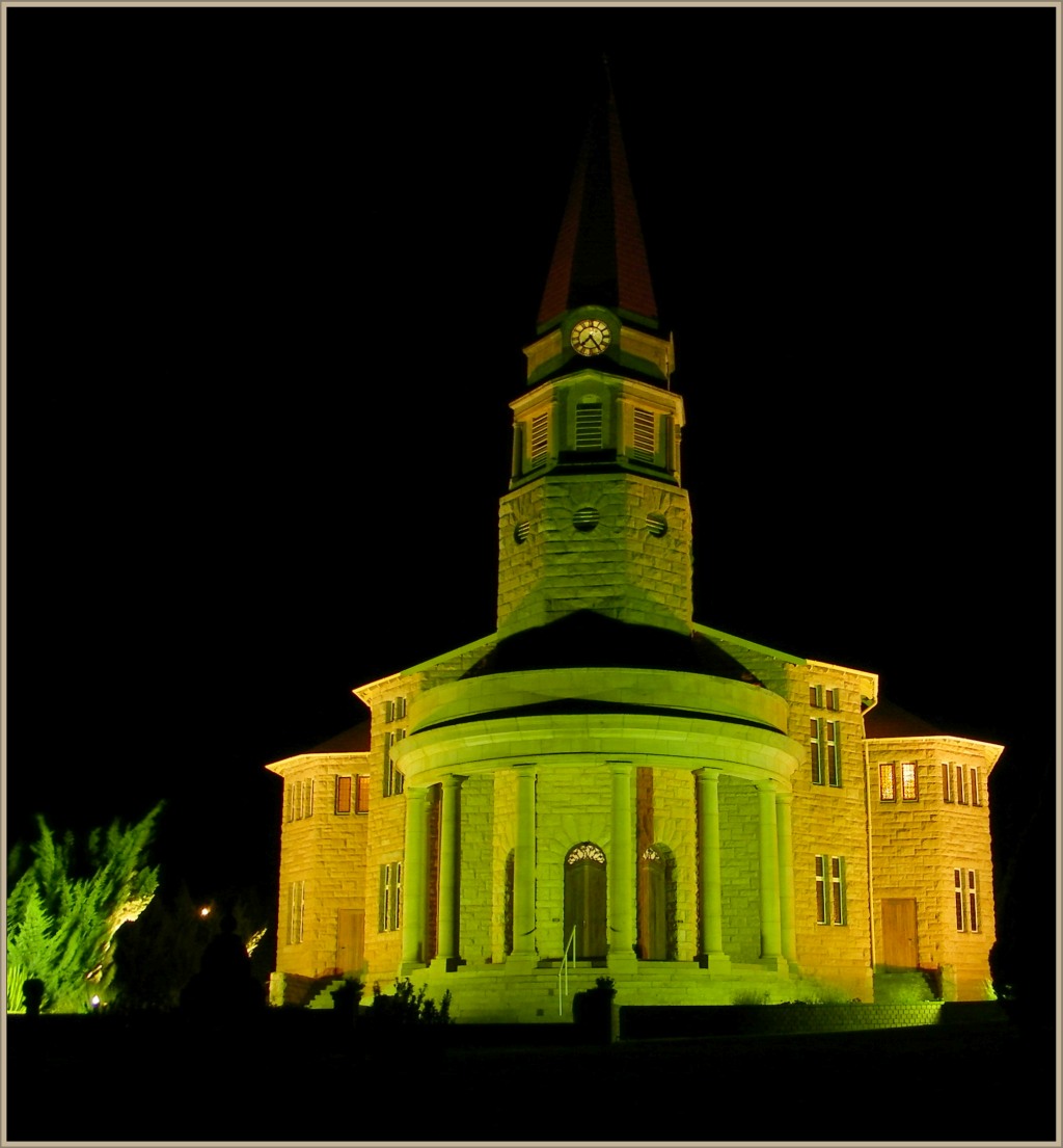 NG church at night